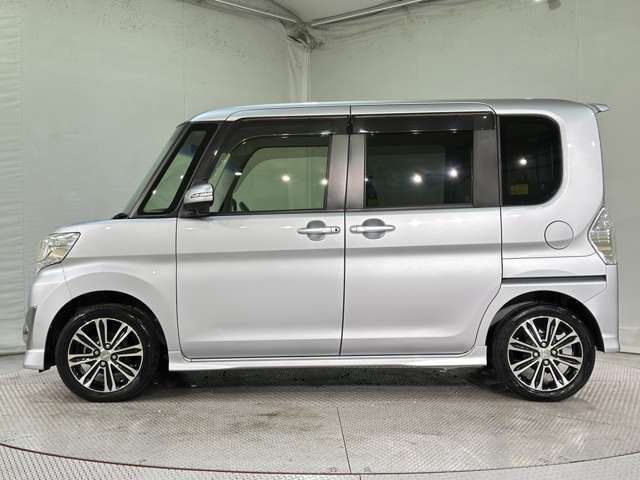 全く同じお車に再び出会うことはできません。少しでも気になるお車がございましたら、すぐにお電話かメールにてお問合せ下さい。