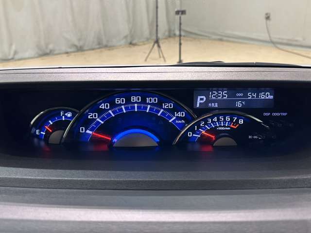お近くの方はぜひご来店を♪　車検付のお車はご試乗も可能ですので装備や状態をしっかりとご確認頂けます。