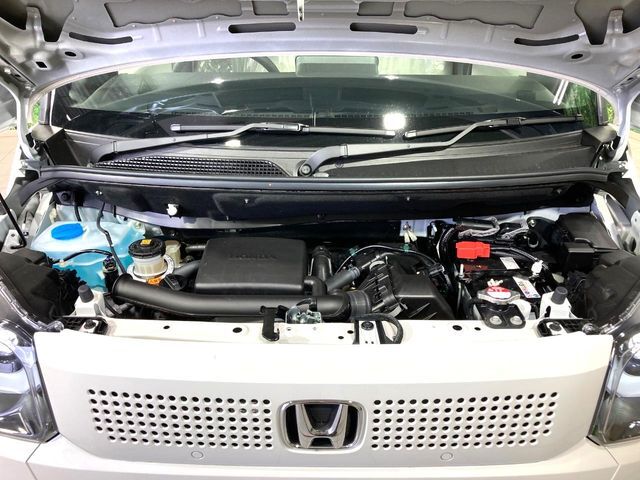 親切・丁寧な専門メカニックスタッフが応対！・車検・点検整備・事故等の修理などアフターサービスも安心。お車のカスタマイズもネクステージのサービススタッフまでご相談ください！