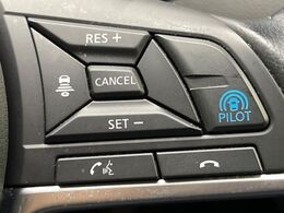 【プロパイロット】高速道路での長距離走行が楽に！！渋滞時と巡回走行のシーンで、アクセル・ブレーキ・ステアリングを自動で制御し、長距離運転の負担を軽減してくれます♪