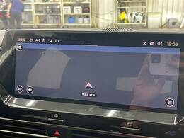【純正メモリーナビ】です。Bluetooth等充実装備。