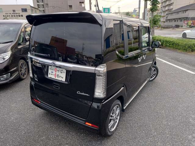 中古、新品のHDDナビ、ETC、地デジチューナー、フリップダウンモニター、バックモニターなど何でもご相談ください。下取りから取り換え、持ち込み取り付け可能です！ポータブルナビフルセグなど各メーカー取り扱い有