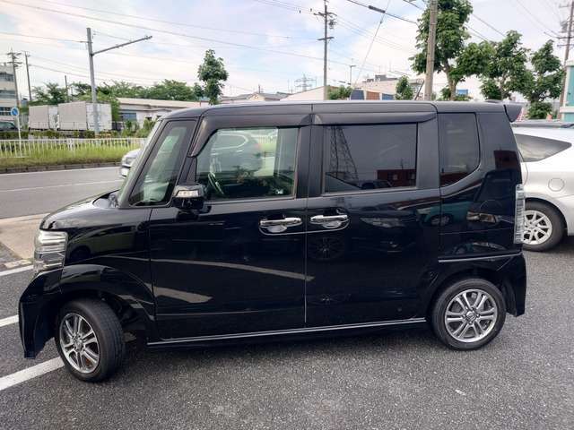 総額金額の中には車検2年（自社整備付）、自動車税、無料保証もすべて含んでおります！ご安心ください！おまかせください！直通TEL052-619-6662
