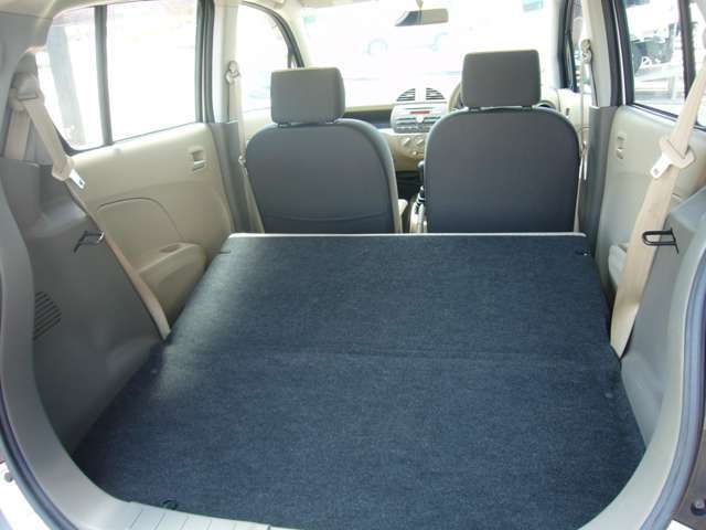 全車自社の指定工場にて点検整備して納車致します！丁寧な整備で【安心】もお届け致します！