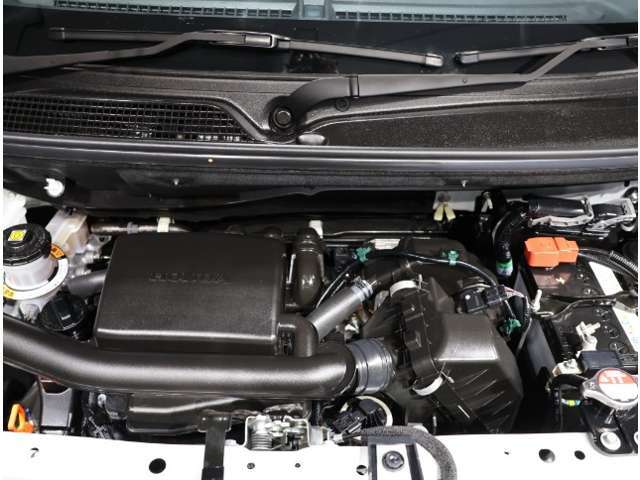 ★エンジンルームも専門業者さんがお掃除済みでピカピカです！また納車整備をしてからのお渡しとなりますのでご安心下さい。