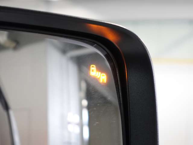 後側方車両検知