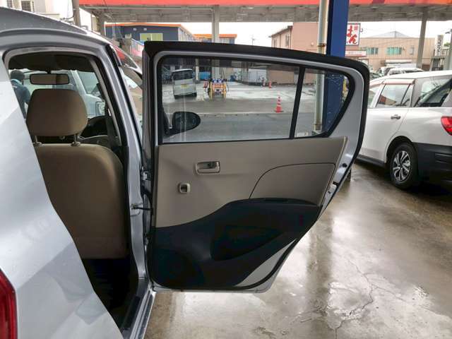 現在お乗りのお車の査定・買取もおこなっております！ご来店時、その場で即査定、即お買い上げ！