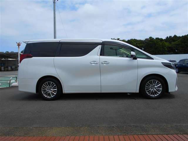 車の販売をしてからが本当のお付き合いの始まりと考えております。アフターケアもお気軽にご相談ください！