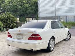 旧車・ネオクラシックカーの「専門知識」「保有在庫」の豊富さから多くのメディアより取材協力のご依頼を頂戴しております。ネオクラシックカーが初めてのお客様もご安心ください。自社の認証整備工場も完備です。