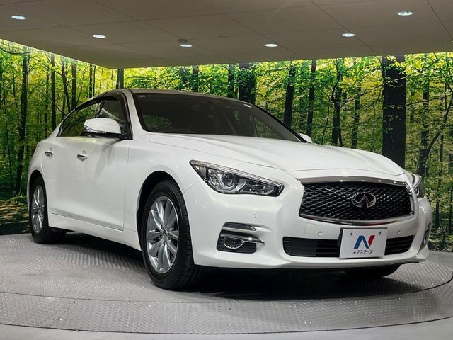 大好評のボディコーティング「弾スプラッシュコート」もご納車までに施工可能。通常のガラスコートと異なる、耐久年数6年の無機質ガラスコーティングが、ボディをキレイな状態に保ってくれます。