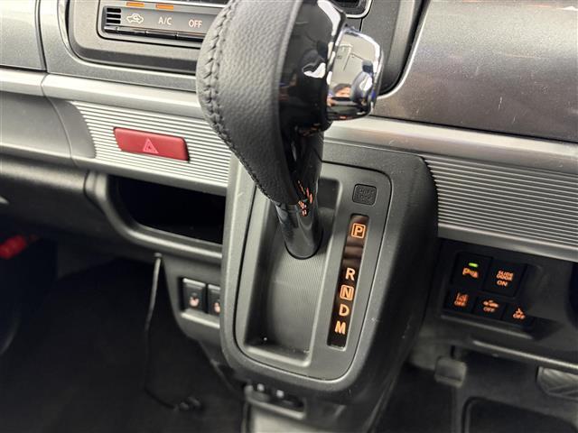 【シフトレバー】『シフトレバー』の画像になります。写真の内容に関してご不明点、ご質問等がございましたらお気軽にガリバー店舗までお問い合わせください。