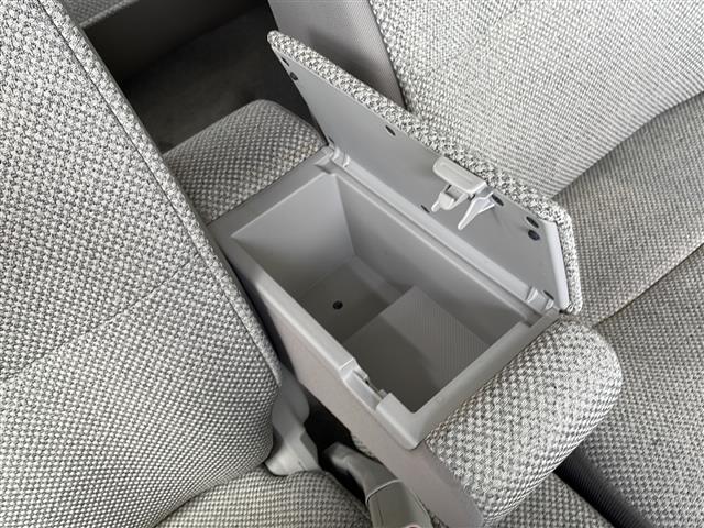 【その他】このクルマ限定で使える装備品が付いています！使い方などはぜひ実際に店舗にお越しいただき、専門スタッフにお尋ねください！