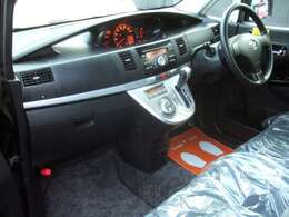 全車事故有無表記！メーター管理車で安心です♪運転席も綺麗でイイ感じです☆　なんと！クレジットカードでの支払いも出来ます☆お気軽にお声がけ下さい♪　車検2年満タンでこの価格！