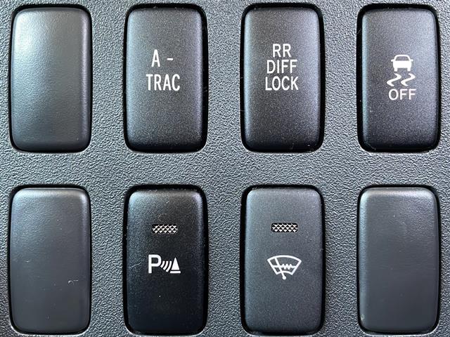 安心の全車保証付き！（※部分保証、国産車は納車後3ヶ月、輸入車は納車後1ヶ月の保証期間となります）。その他長期保証(有償)もご用意しております！※長期保証を付帯できる車両には条件がございます。