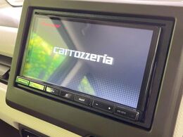 【ナビゲーション】使いやすいナビで目的地までしっかり案内してくれます。各種オーディオ再生機能も充実しており、お車の運転がさらに楽しくなります！！