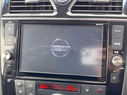 【純正ナビ】人気の純正ナビを装備。オーディオ機能も充実しており、Bluetooth接続すればお持ちのスマホやMP3プレイヤーの音楽を再生可能！毎日の運転がさらに楽しくなります！！
