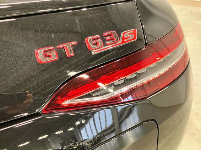 GT63S　Eパフォーマンスエンブレム