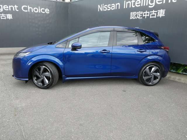 1年間、走行距離無制限の日産中古車ワイド保証付き・納車後の1ヶ月又は1000km時の無料点検、も付いてます。JAF・任意保険も当社で扱っております。是非、ご用命くださいませ。