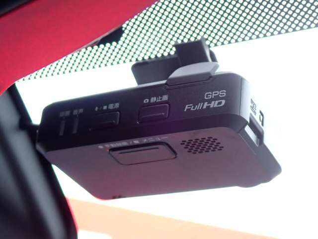 ドライブレコーダーが付いているので、もしもの時にも安心です♪
