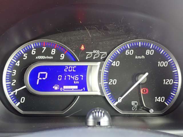 見やすいメータまわり！安全快適なドライブを♪