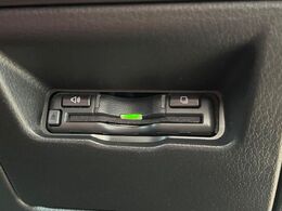 【ETC】高速道路の料金所をストレスなく通過！話題のスポットやサービスエリアに多い「スマートIC」利用時は必須のアイテムです。当店でセットアップを実施、ご納車当日からすぐにご利用いただけます！