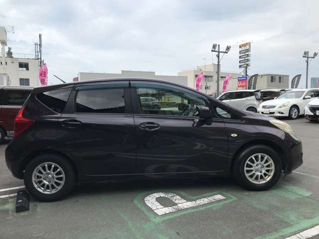 運転席側からの写真です。