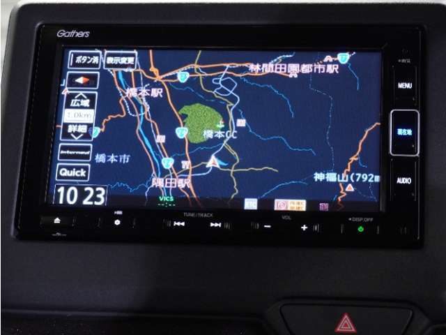 【ナビゲーション】起動までの速度と地図を検索する速度が最大の魅力。初めての道でも安心・快適なドライブをサポート出来ます。操作も簡単で、ストレスフリーなドライブを提供。