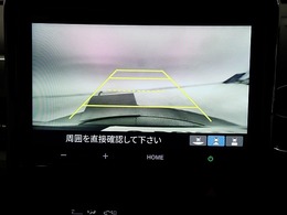 バックも安心のリアカメラ付いています。リアカメラがあると、いつでも安全にバックできますね。死角も減ります。3ビュー切り替え、ガイド線表示なので便利です。
