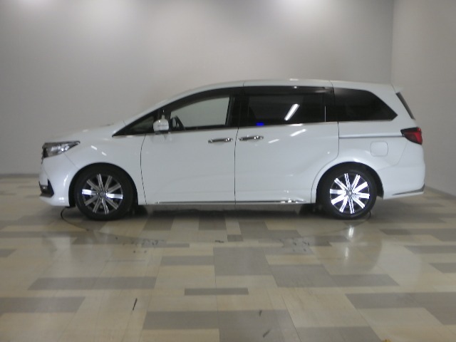 【ご案内】弊社では東京都を基点に店頭納車としてのお支払総額を表示しております。隣接県も含め東京都以外の登録地は県外登録料が必要です（自動計算反映無。お電話下さい）。また別途配送料でお届け納車が可能です