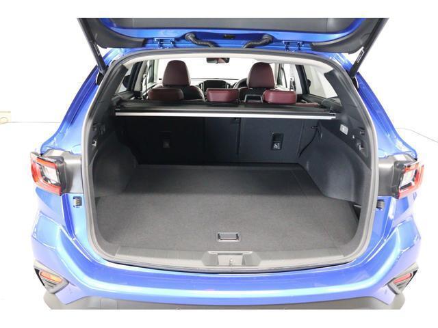 大きな荷物の出し入れもしやすい広い開口部