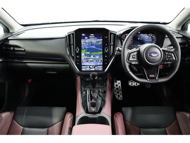 人体工学に基づき使いやすくかつ判りやすいレイアウトのインパネ周り