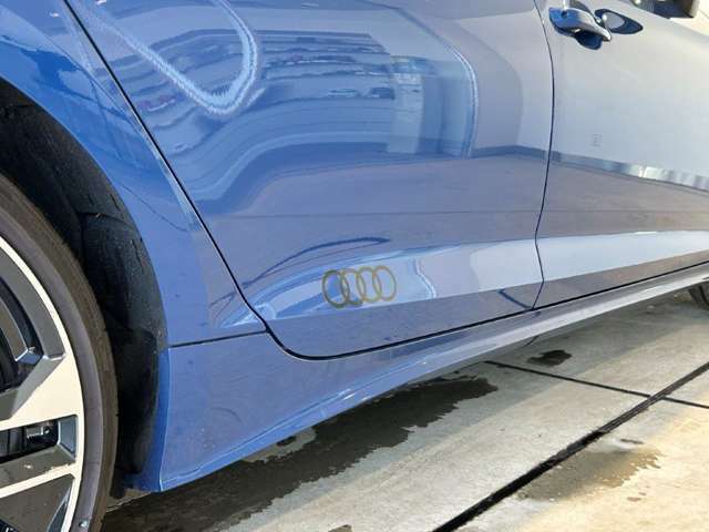 Audi4リングス　アクセサリーつき