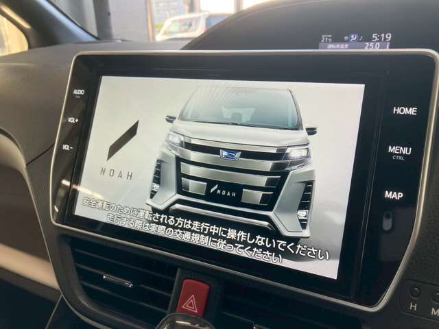 純正10型ナビ【NSZN-Z68T】フルセグTV /Bluetooth/CD/DVD/バックカメラ