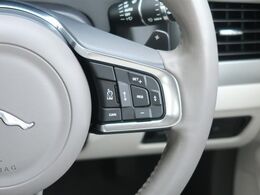 【全車速対応アダプティブクルーズコントロール】ミリ波レーダー+ステレオカメラ+赤外線により前方車輌を認識し、高速道路などの自動車専用道路や渋滞時などではドライバーの負担を大幅に軽減してくれます。