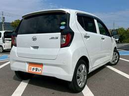 毎週火曜日+第一・第三水曜日が定休日となっております。営業時間は10：00～19：00迄となっております。