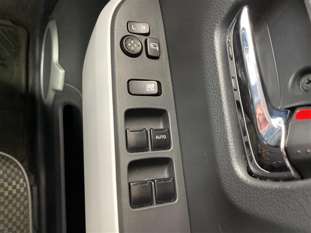 【窓操作部】軽い力で、窓を開けたり閉めたりすることができます！掲載箇所以外にご希望の写真がございましたら、お気軽にお問い合わせ下さい！メールや郵送でお送りさせていただきます。