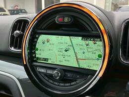 先進のBMW　タッチパッド付きi-driveとほぼ同性能のHDDナビゲーションになります。USBインターフェースやブルートゥースオーディオなど様々な先進機能をお楽しみいただけます。