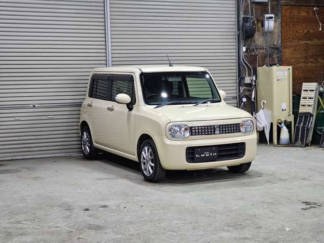 希望ナンバー、白色図柄ナンバーの申請もお任せ下さい！！