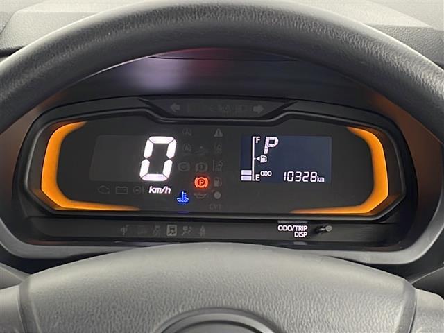 【スピードメーター】メーターがシンプルで見やすく運転しやすいですね！