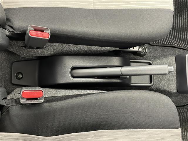 【その他】このクルマ限定で使える装備品が付いています！使い方などはぜひ実際に店舗にお越しいただき、専門スタッフにお尋ねください！