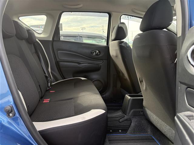 商談ルームにはキッズルームも完備しています☆お子様連れでもゆっくりとお車をお選びいただけます！