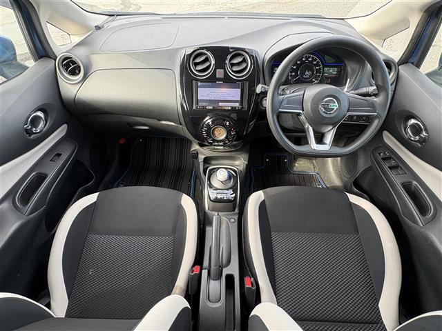 ガリバー川内店は、徳島ICから車で5分、国道11号線沿いにございます。人気のミニバン・SUV・軽・コンパクト・輸入車など人気のラインナップを多数揃えておりますのでお気軽にご来店ください！！