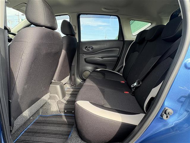 商談ルームにはキッズルームも完備しています☆お子様連れでもゆっくりとお車をお選びいただけます！