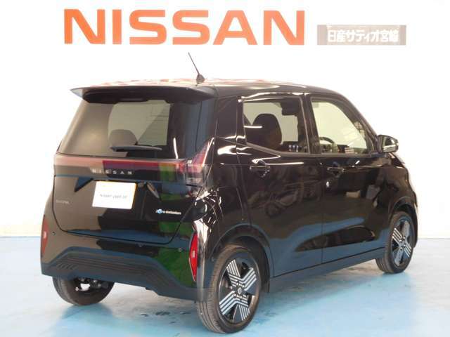 プライバシーガラス（UVカット断熱機能付）〈リヤドア、バックドア〉