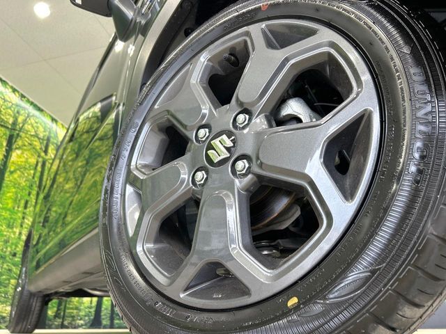 【純正15インチアルミホイール】外観にマッチした純正アルミホイールを装着しております。各種Aftermarketアルミホイールや、スタッドレスタイヤも取扱いしております。是非ご相談ください♪