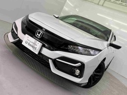 令和3年式のシビックハッチバック入庫！！6速マニュアルシフト！！ホンダセンシング搭載車！！純正メモリーナビ！！フロント左右シートヒータ！！ドラレコ！！ETC2.0！！地デジチューナー！！純正アAW！！