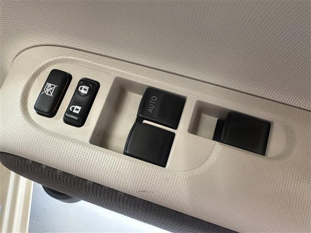 ●ドライブレコーダーやETCやナビなどの各種パーツもぜひご相談ください。各種メーカー品を取り揃えています。