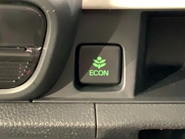 エコモードスイッチで省エネ運転も出来ます。