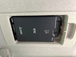 【ETC】高速道路の料金所をストレスなく通過！話題のスポットやサービスエリアに多い「スマートIC」利用時は必須のアイテムです。当店でセットアップを実施、ご納車当日からすぐにご利用いただけます！