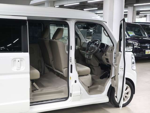 毎日新規物件入庫！3500台の高品質車をぜひとも、ご自身の目で直接ご覧になって、ご実感下さい、自身を持ってお勧めいたします。